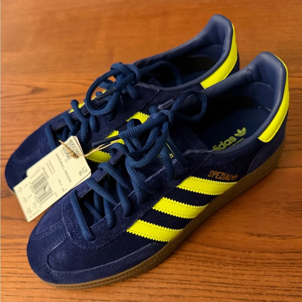 Adidas Originals Handball Spezial Shoes - Picture 4 of 6